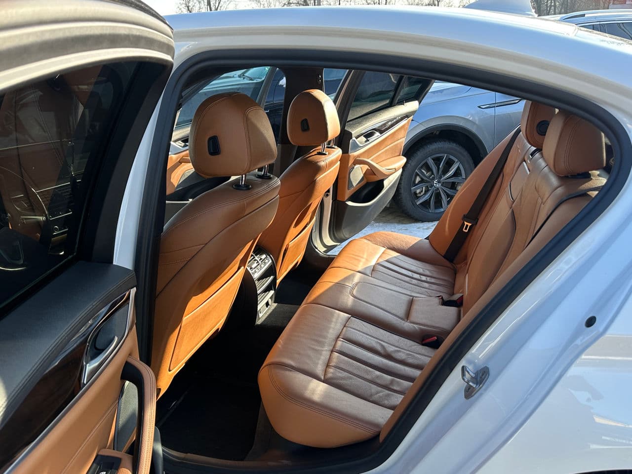 2017 BMW 530e — Miniatură 14