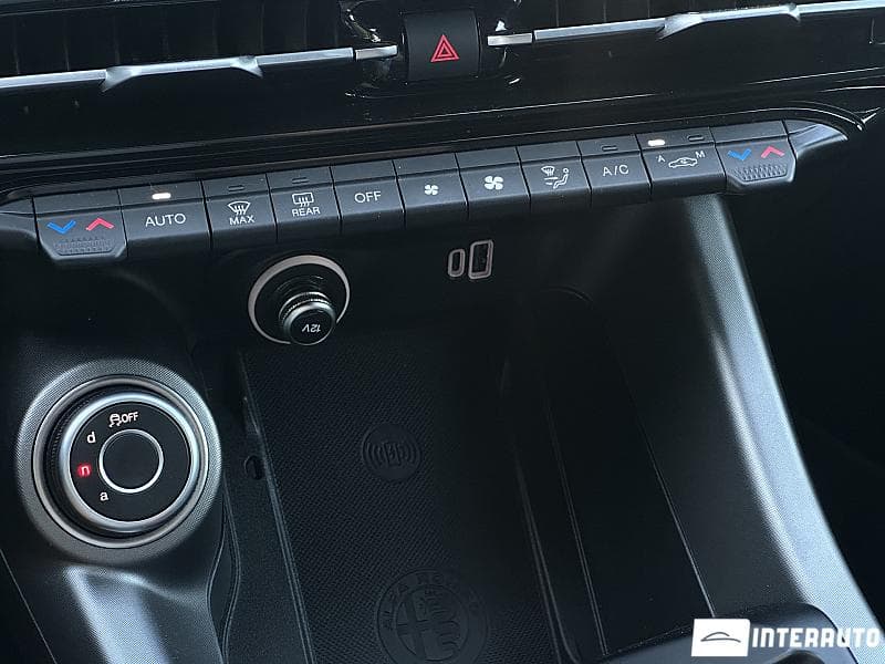 2023 Alfa Romeo Tonale — Miniatură 11