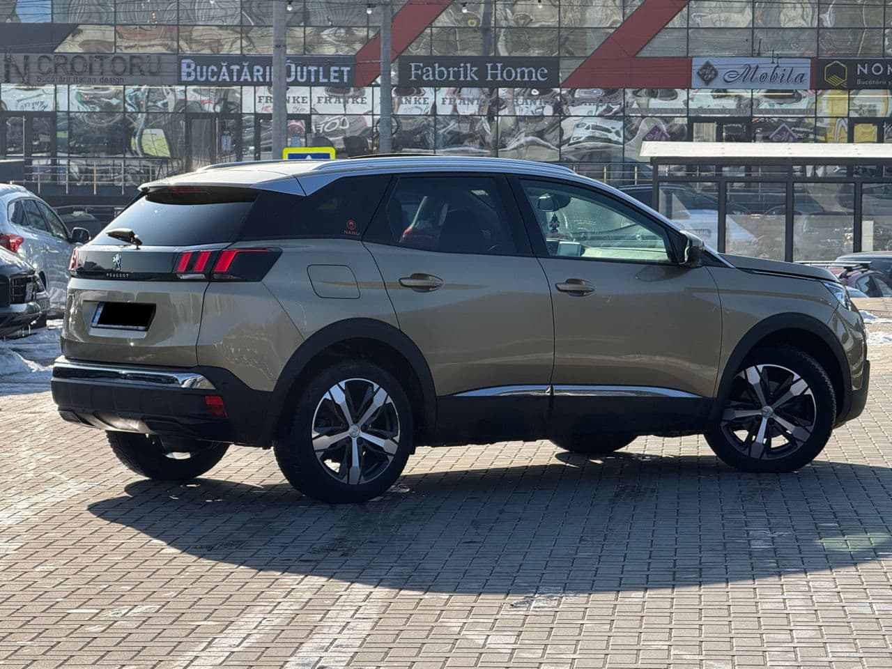 2018 Peugeot 3008 — Miniatură 3