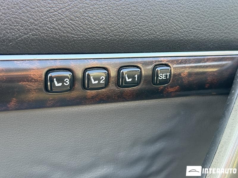 2010 Toyota Land Cruiser — Miniatură 19