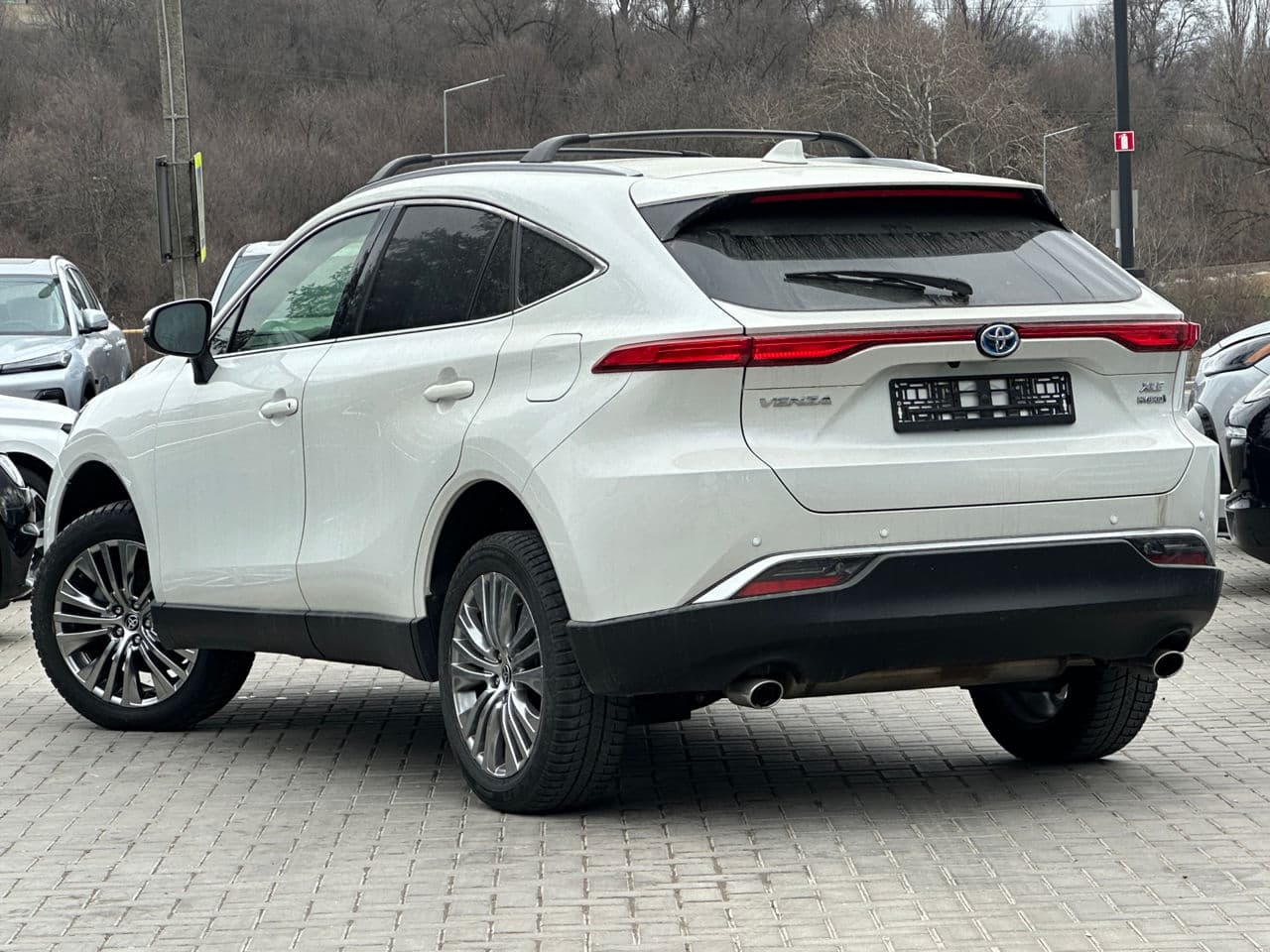 2022 Toyota Venza — Miniatură 4