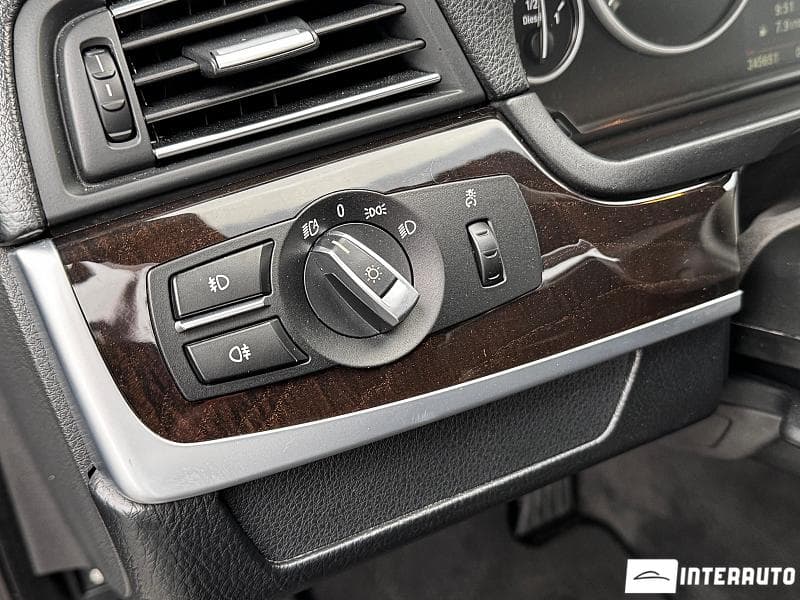 2011 BMW 525 — Miniatură 15