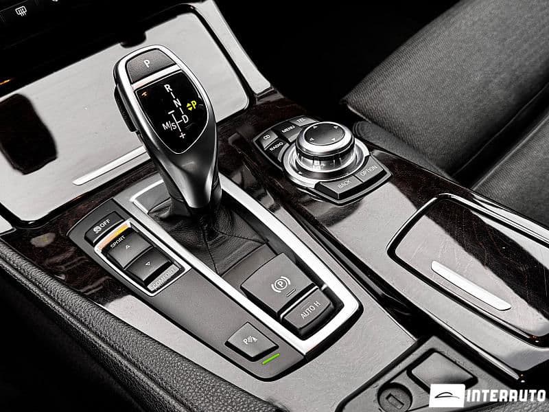 2011 BMW 525 — Miniatură 13