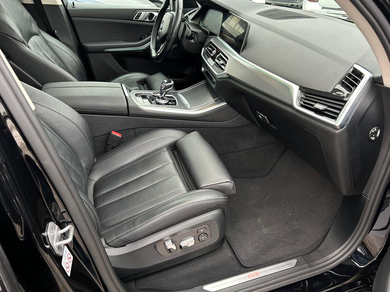 2021 BMW X5 2.5D — Miniatură 15