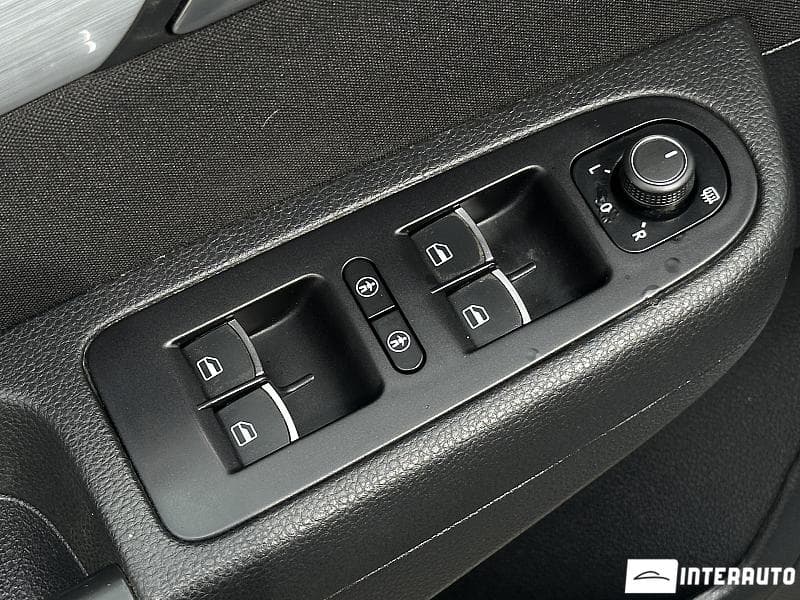 2021 Volkswagen Sharan — Miniatură 21