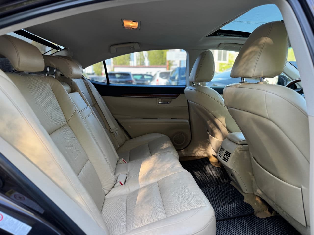 2012 Lexus ES 300h — Miniatură 19