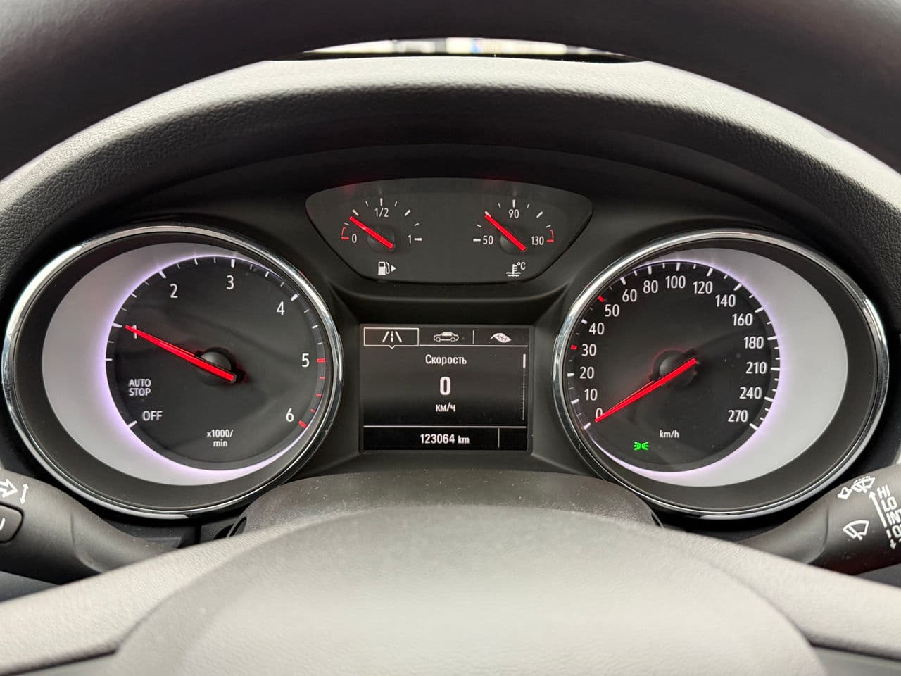 2020 Opel Astra — Miniatură 11