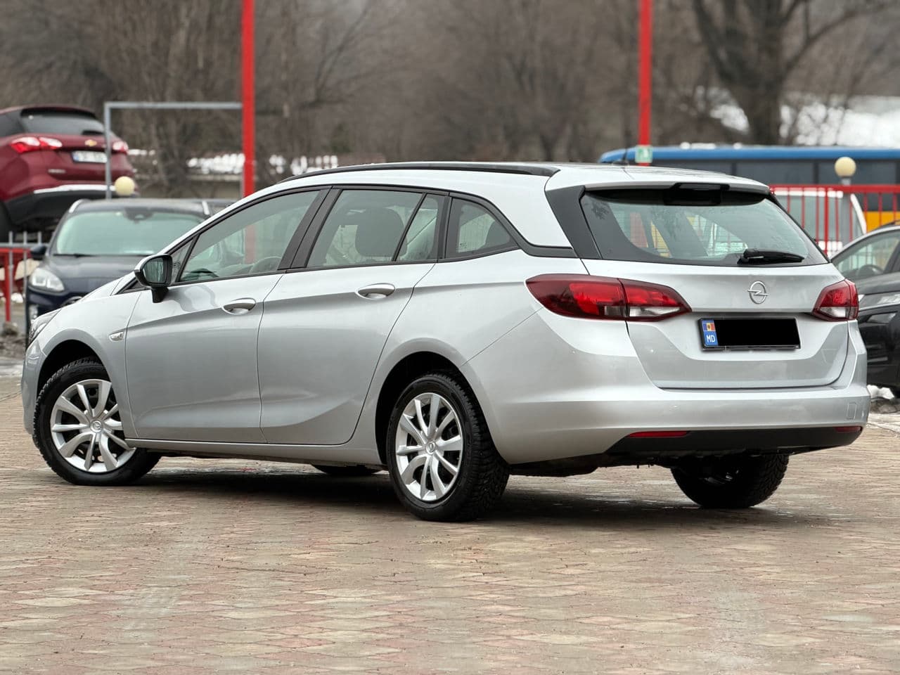 2020 Opel Astra — Miniatură 2