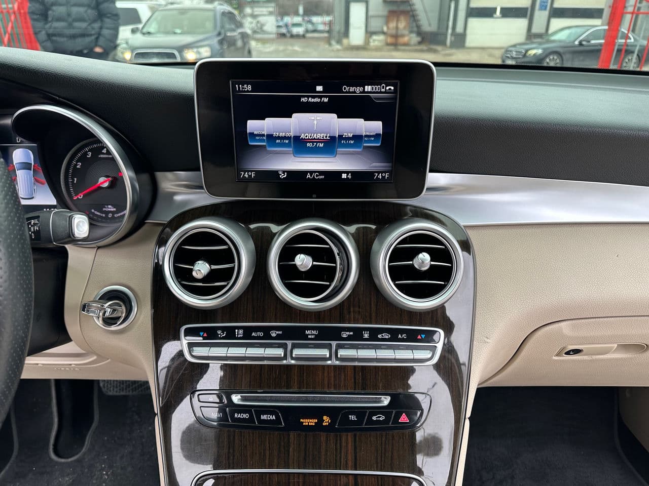 2018 Mercedes GLC 350e — Miniatură 10