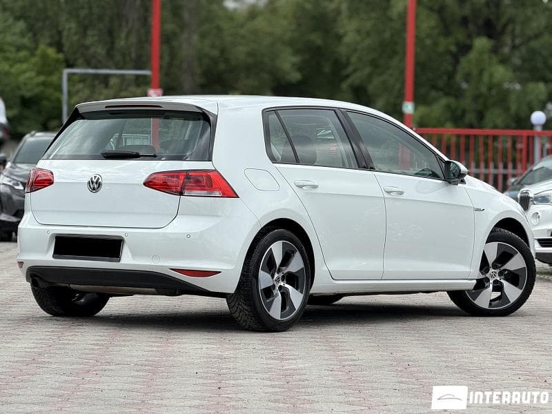 2016 Volkswagen Golf — Miniatură 2
