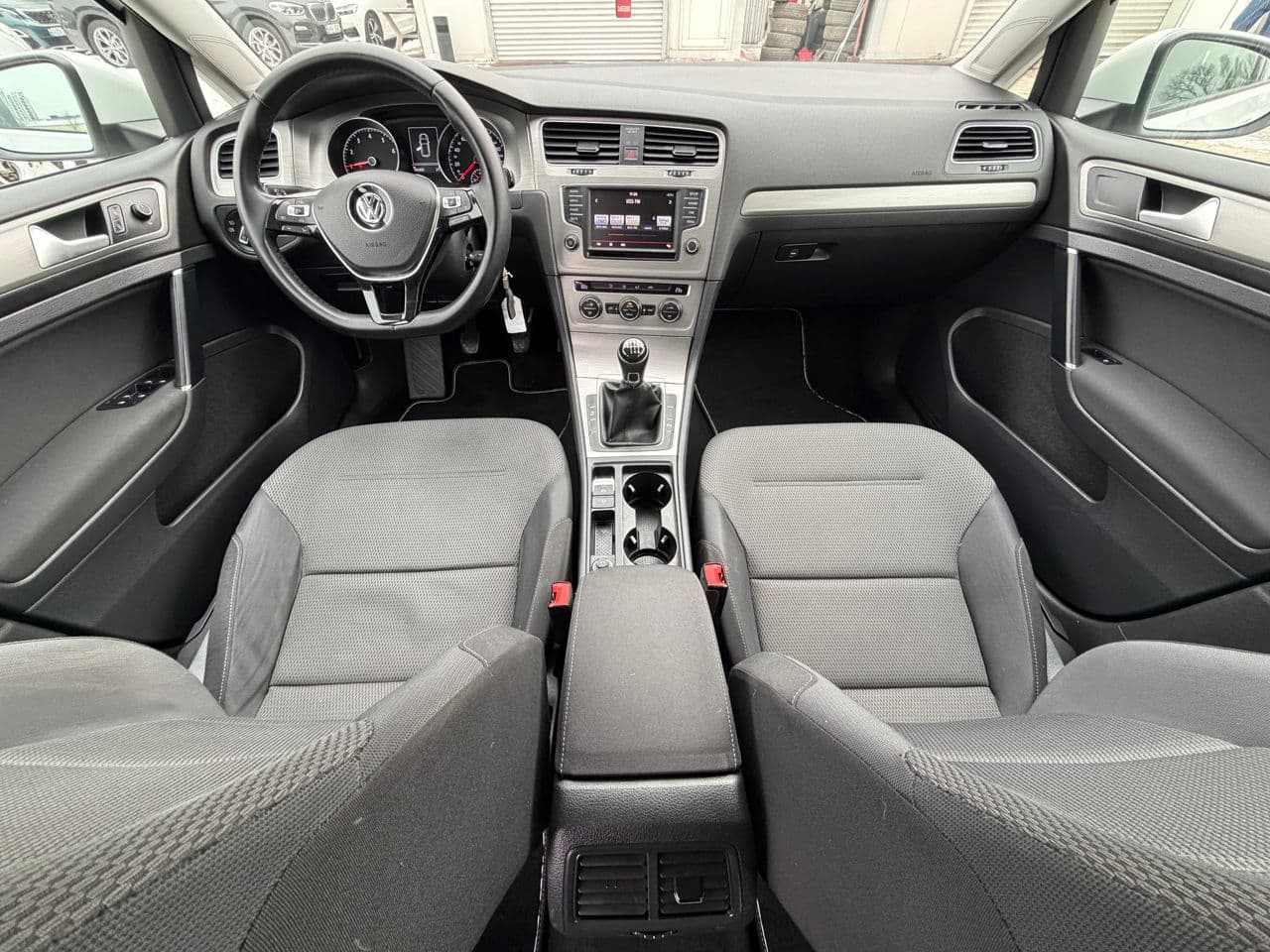 2016 Volkswagen Golf — Miniatură 7