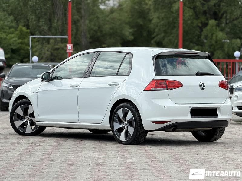 2016 Volkswagen Golf — Miniatură 3