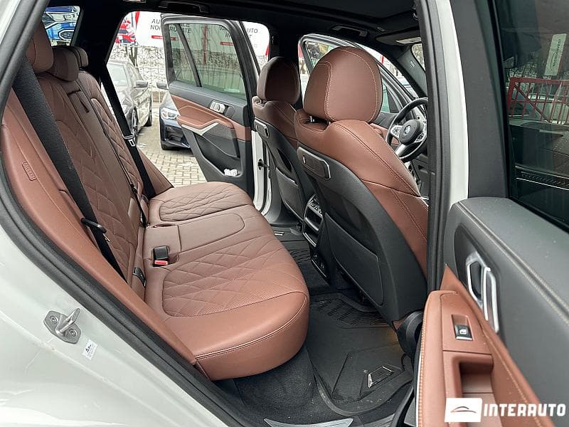2024 BMW X5 4.0i — Miniatură 8