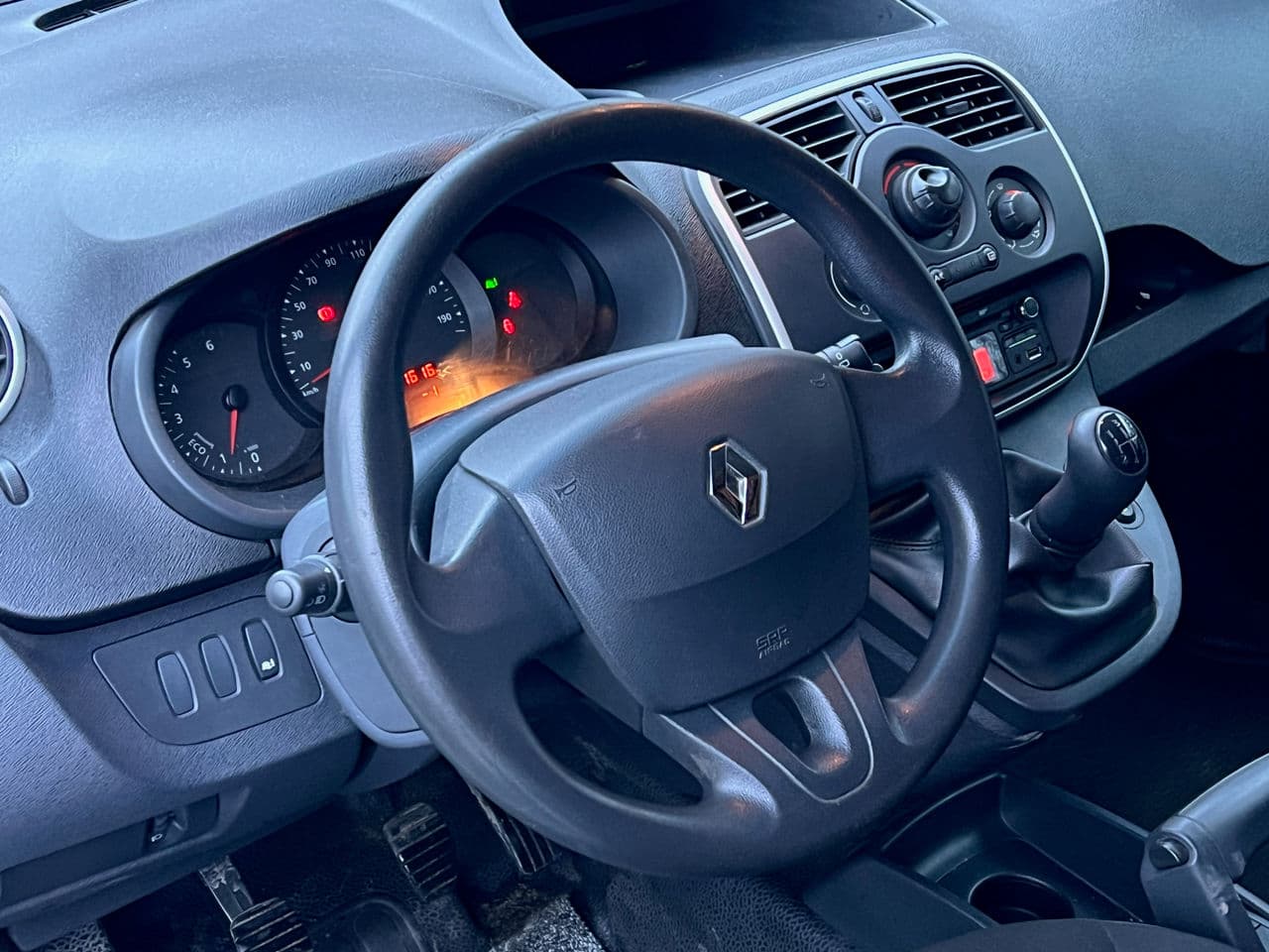 2015 Renault Kangoo — Miniatură 9
