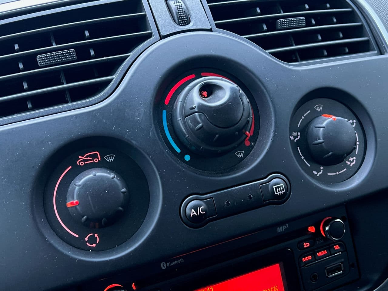 2015 Renault Kangoo — Miniatură 12