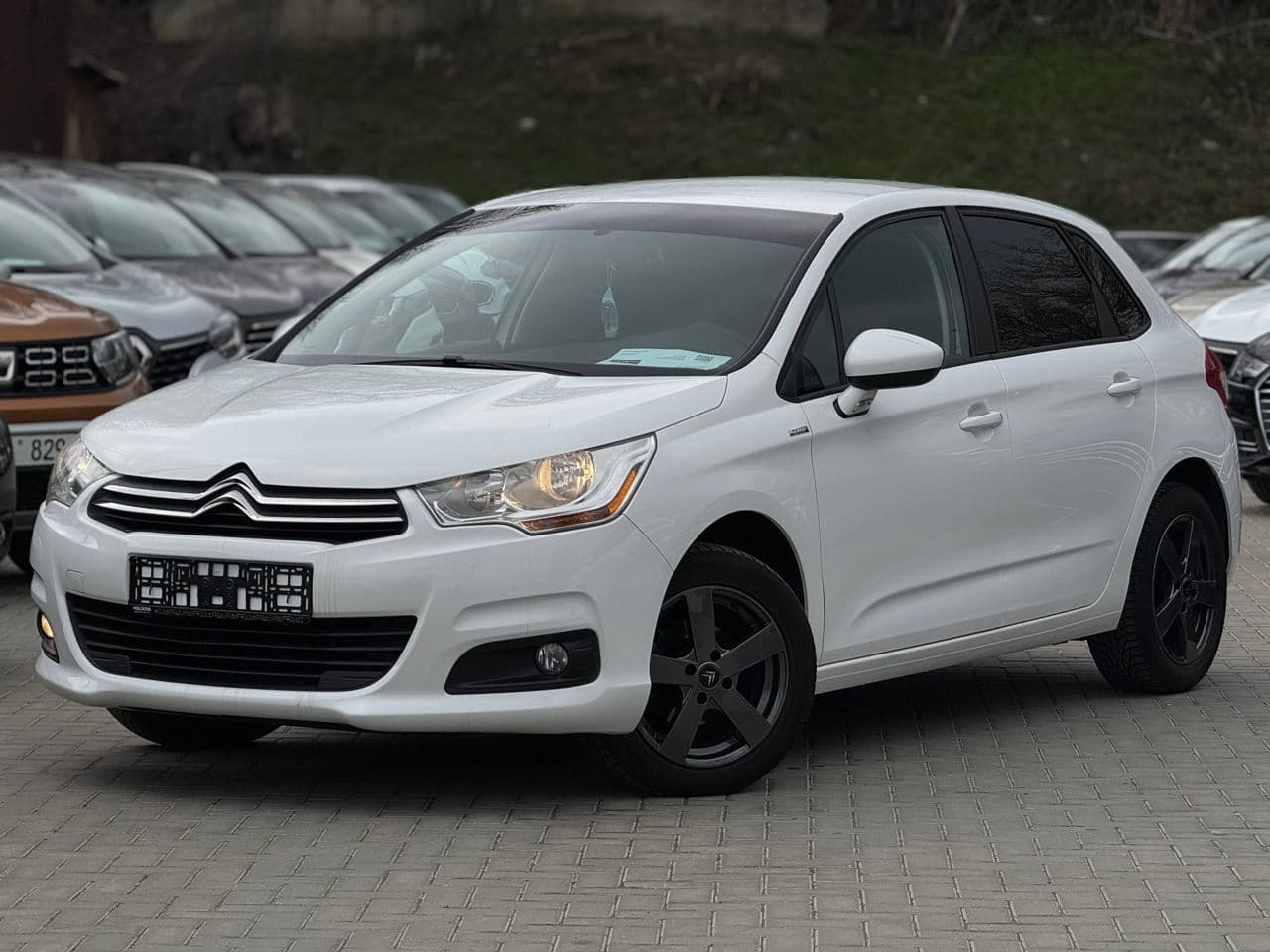 Citroen C4 2016 — Миниатюра 2