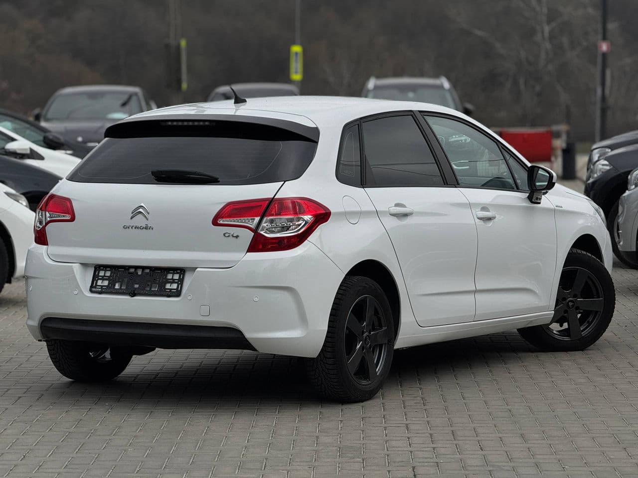 Citroen C4 2016 — Миниатюра 3