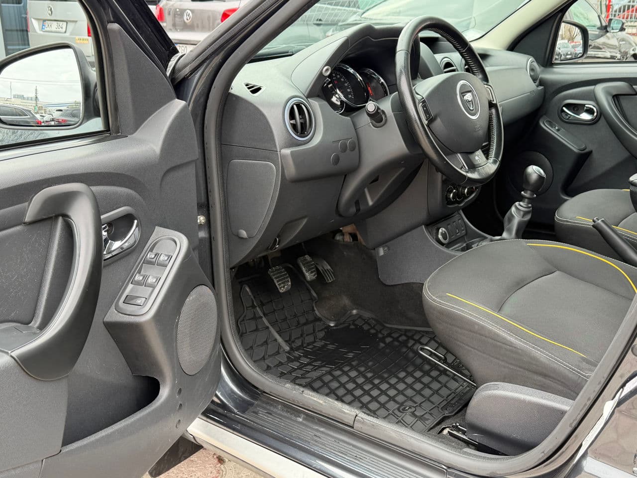 2015 Dacia Duster — Miniatură 5