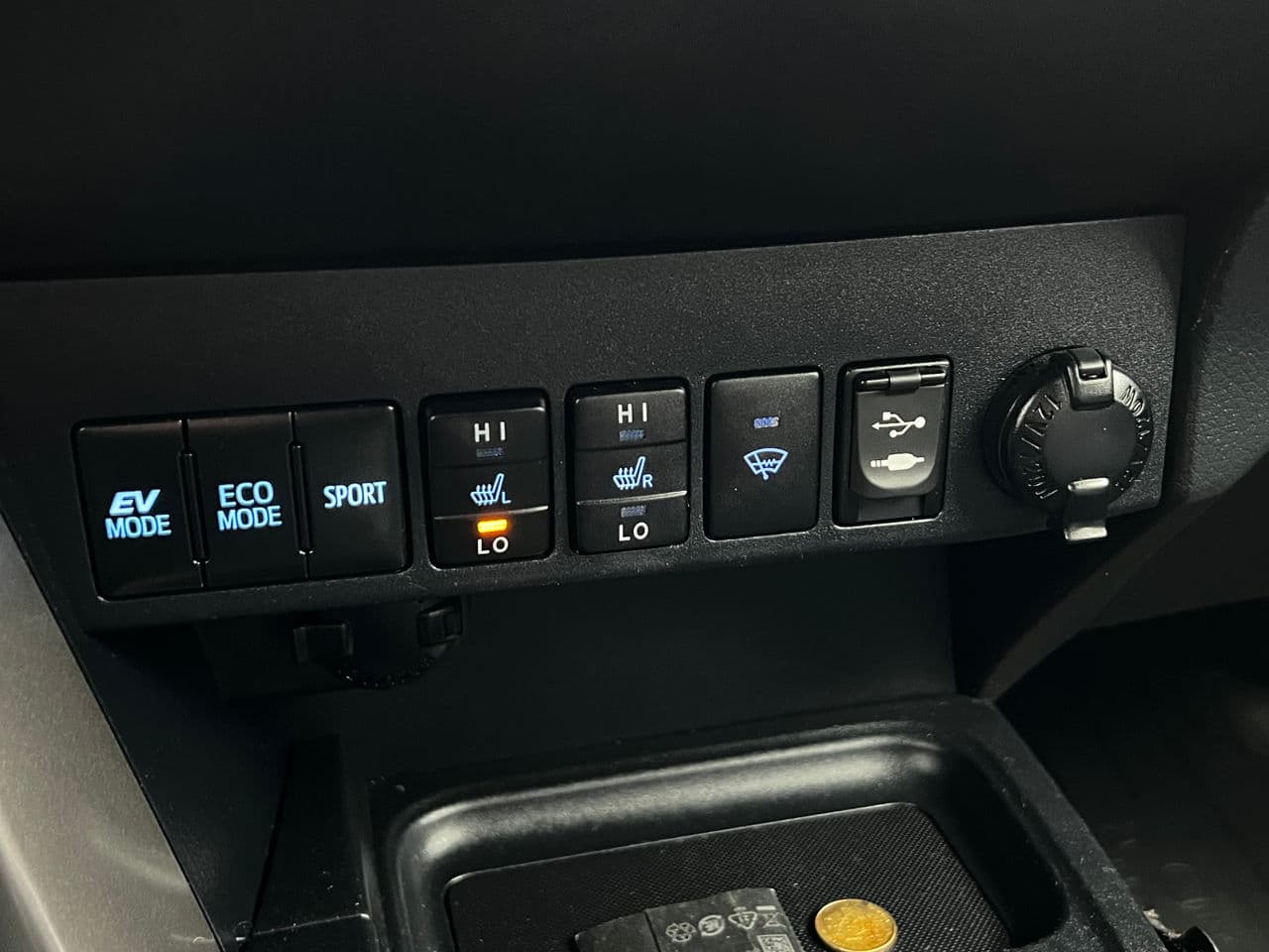2018 Toyota Rav-4 — Miniatură 14