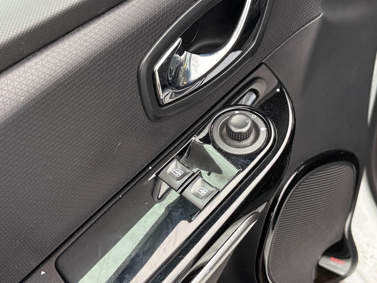 2015 Renault Clio — Miniatură 6