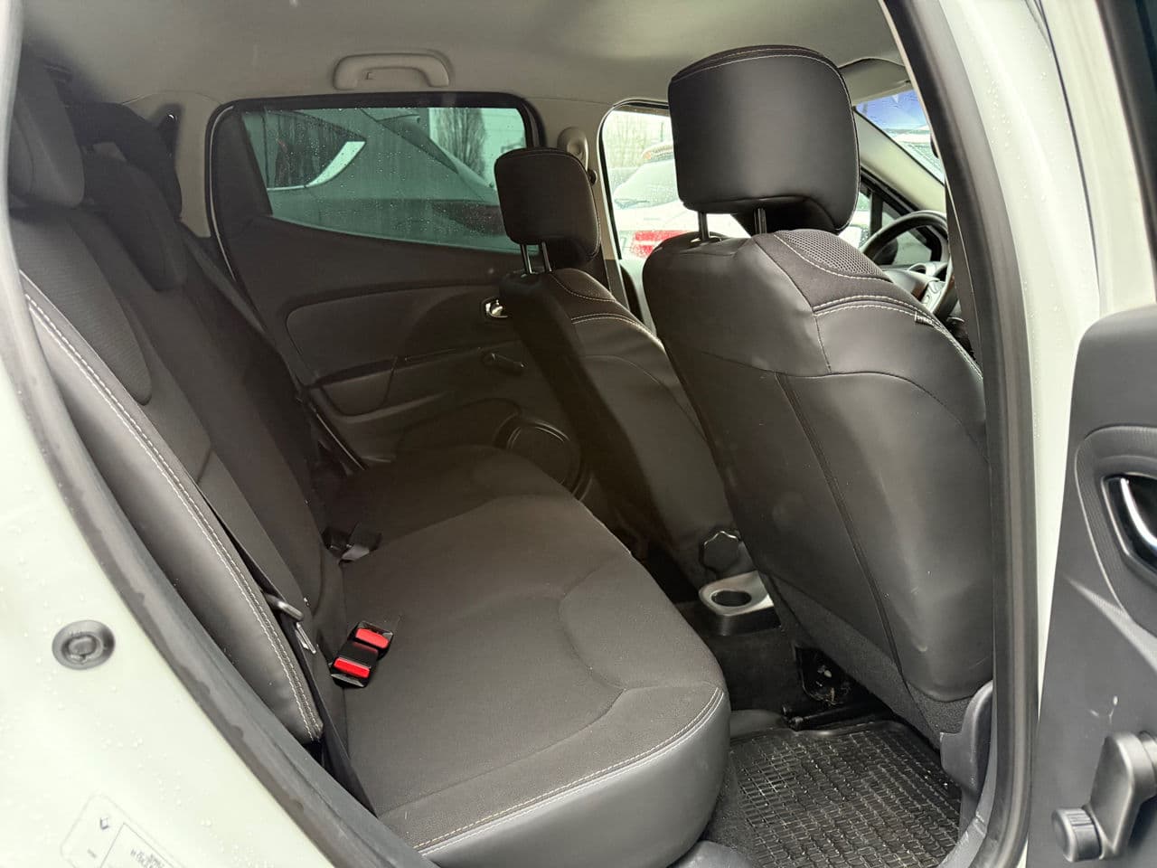 2015 Renault Clio — Miniatură 16