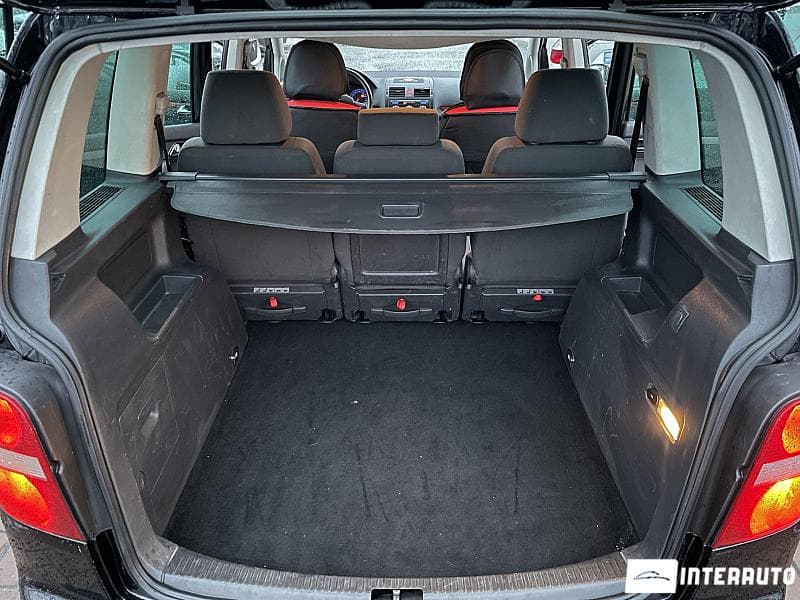 2006 Volkswagen Touran — Miniatură 17