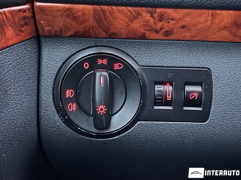 2006 Volkswagen Touran — Miniatură 8