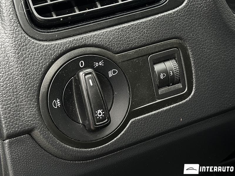 2016 Volkswagen Polo — Miniatură 18