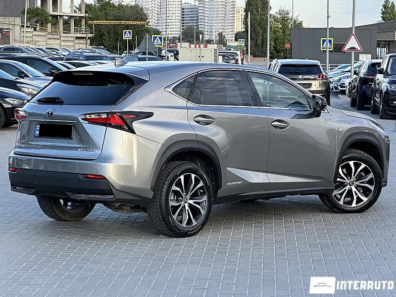 2016 Lexus NX 300H — Miniatură 3