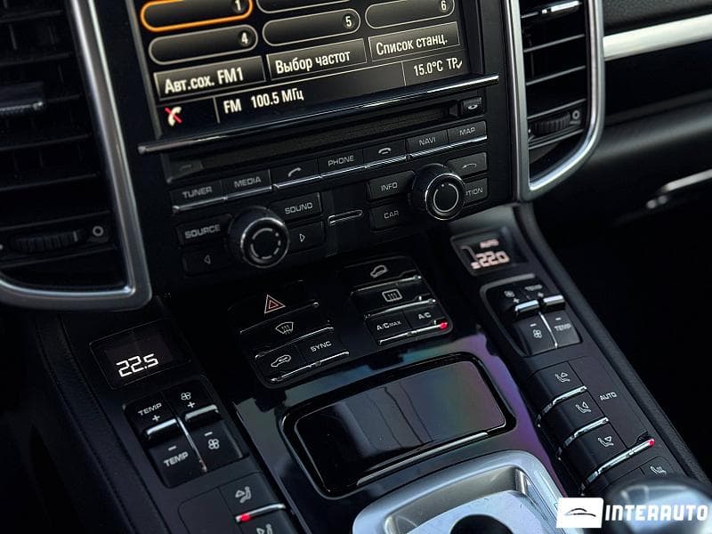 2016 Porsche Cayenne S Hybrid — Miniatură 10