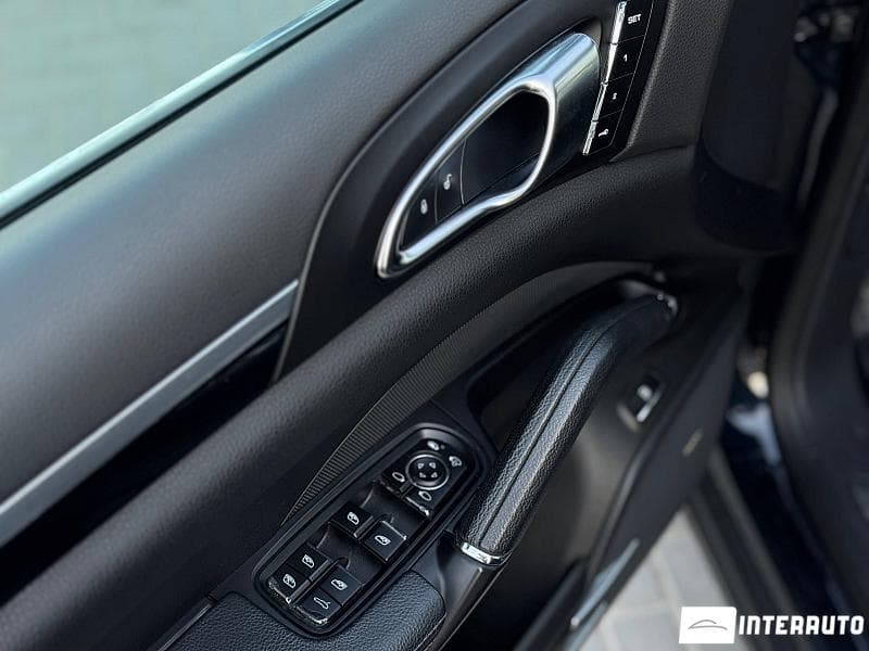2016 Porsche Cayenne S Hybrid — Miniatură 16