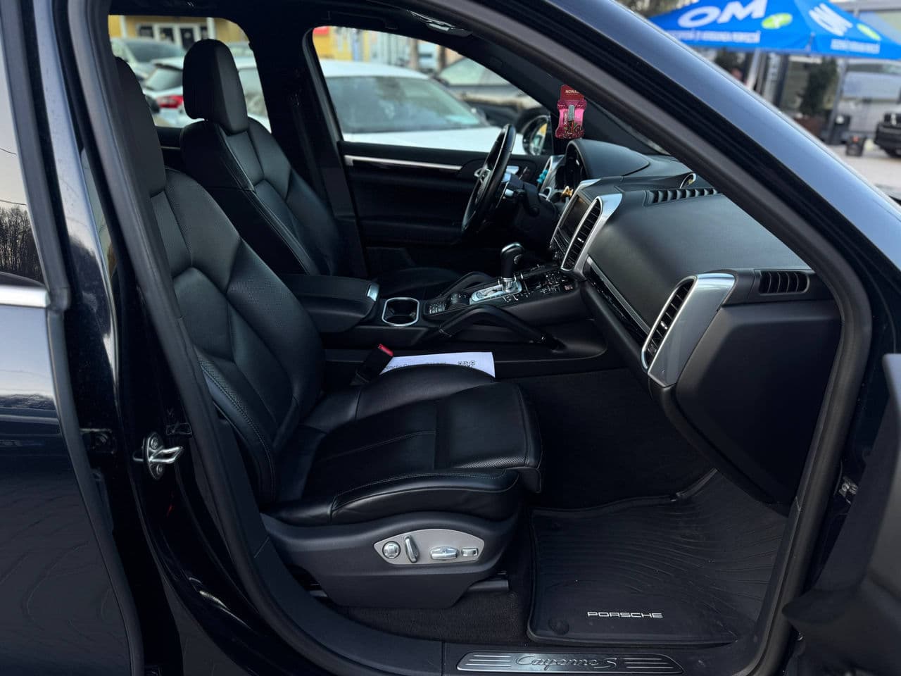 2016 Porsche Cayenne S Hybrid — Miniatură 17