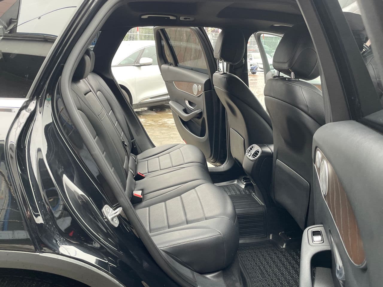 2019 Mercedes GLC 350e — Miniatură 19