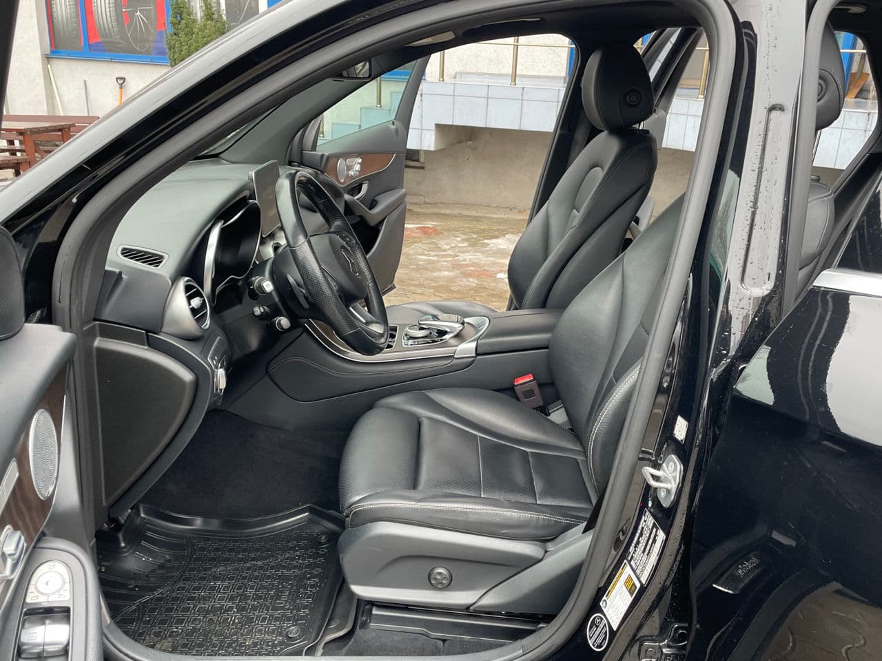 2019 Mercedes GLC 350e — Miniatură 8