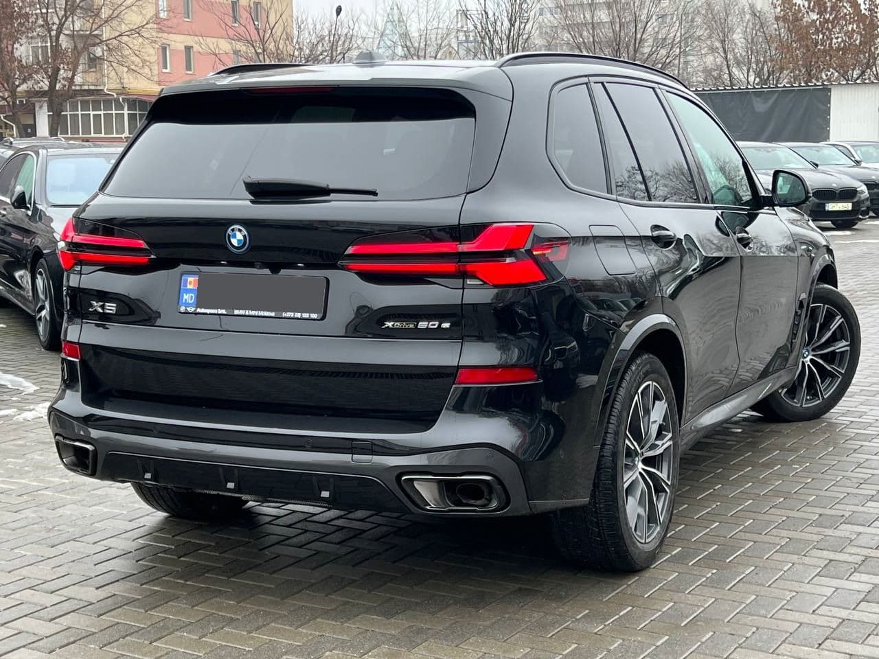 2024 BMW X5 5.0e — Miniatură 2