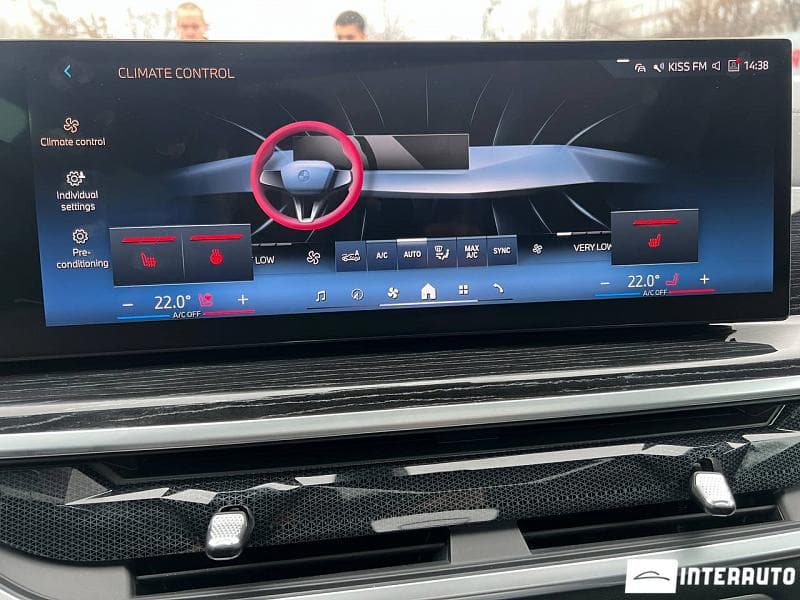 2024 BMW X5 5.0e — Miniatură 15
