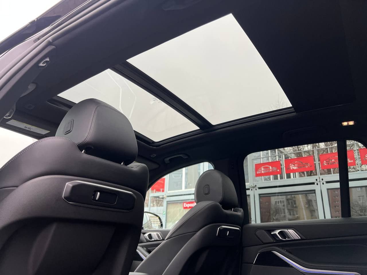 2024 BMW X5 5.0e — Miniatură 18