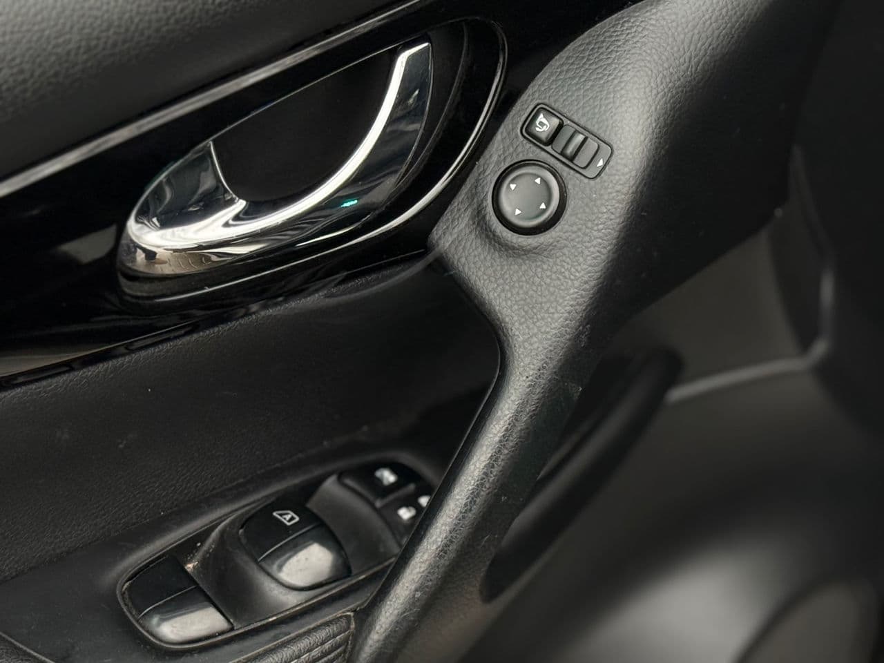 2014 Nissan Qashqai — Miniatură 6