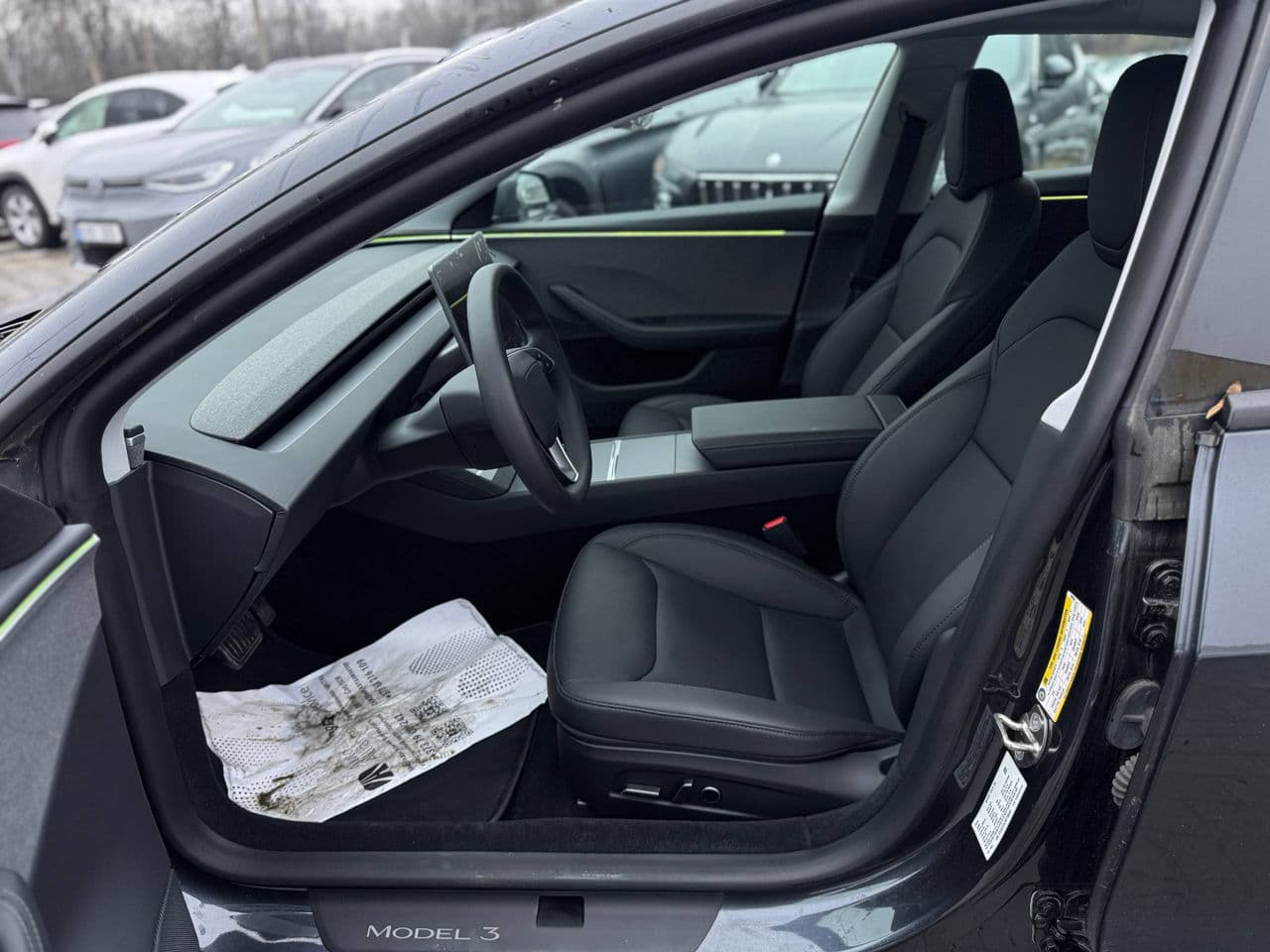 2024 Tesla Model 3 — Miniatură 5