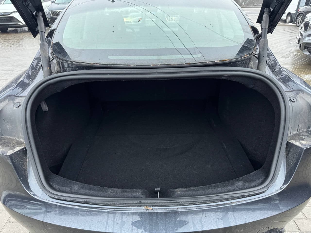 2024 Tesla Model 3 — Miniatură 17