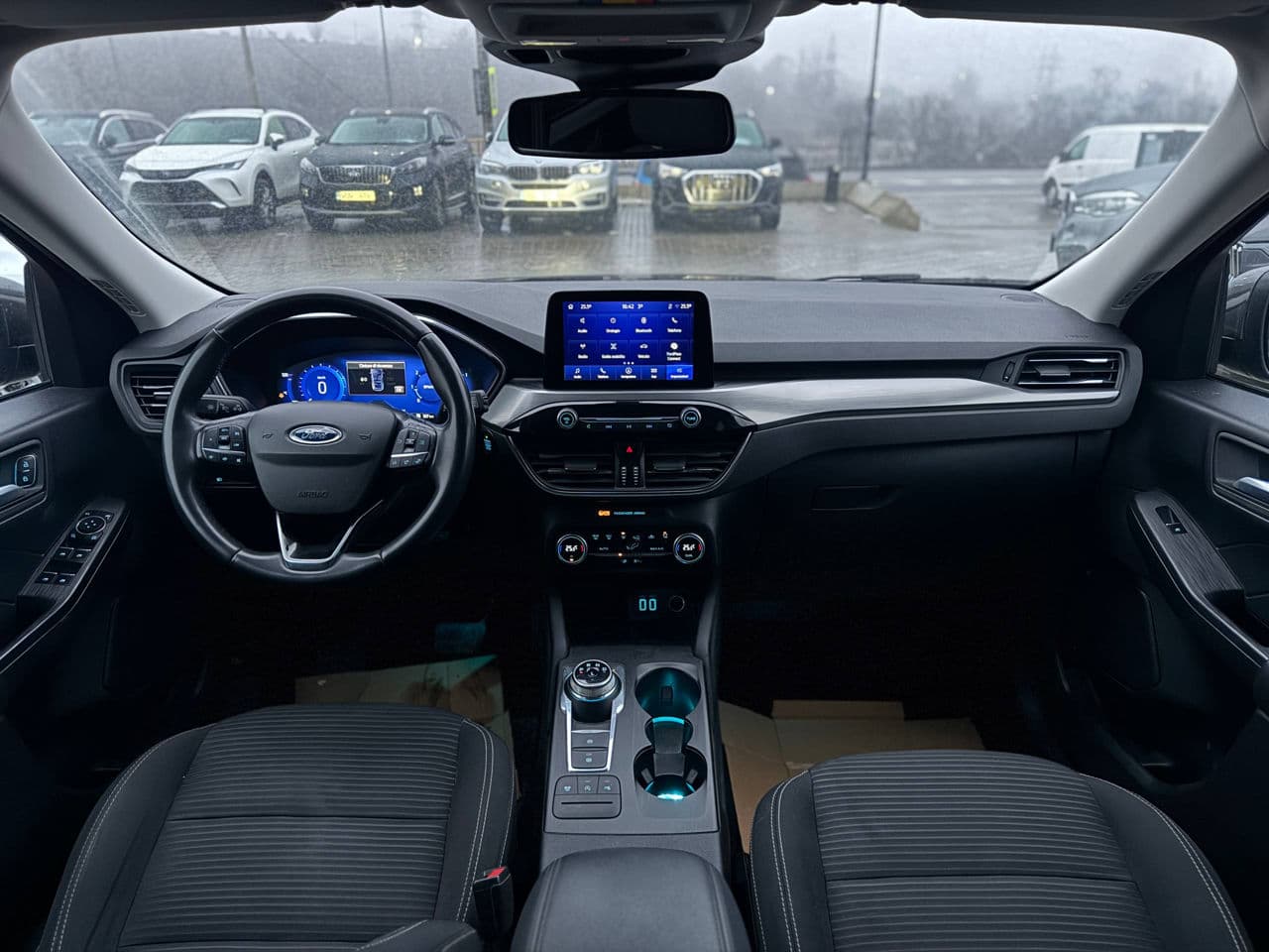 Ford Kuga 2022 — Миниатюра 6