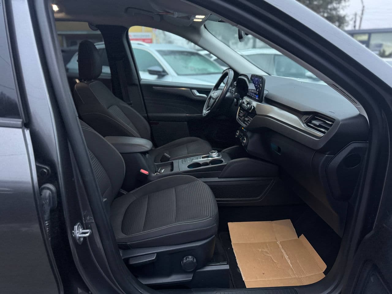 Ford Kuga 2022 — Миниатюра 15