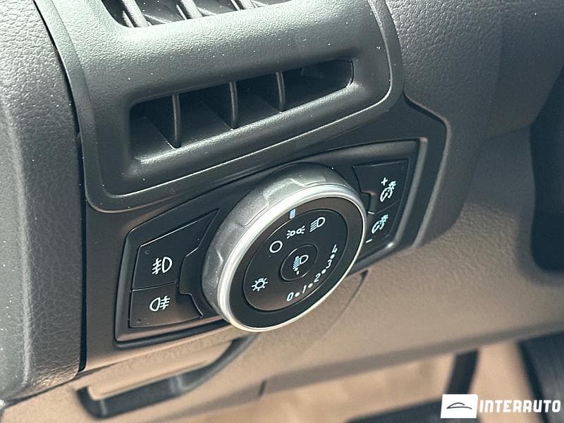 2017 Ford Focus — Miniatură 13