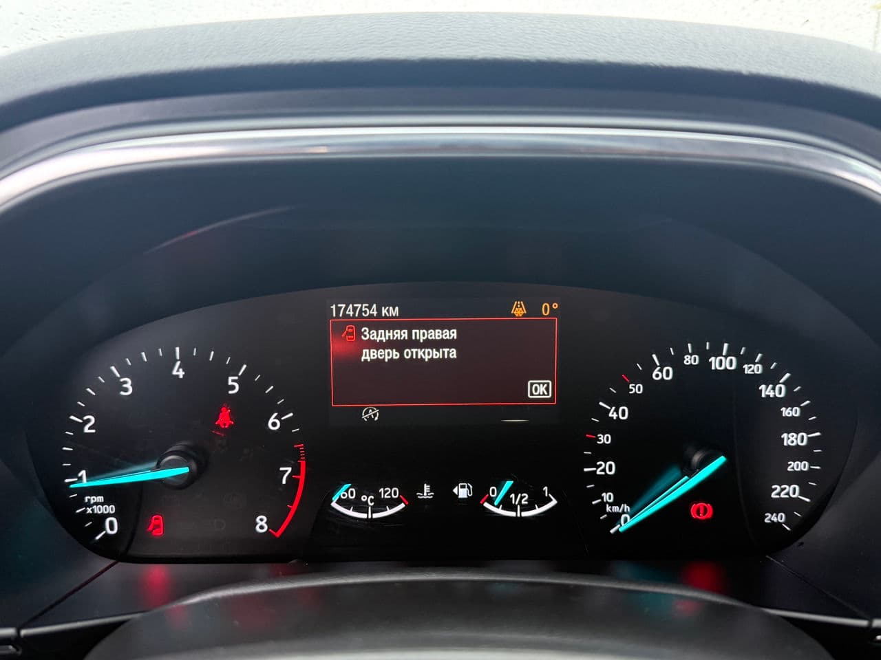 2019 Ford Focus — Miniatură 8
