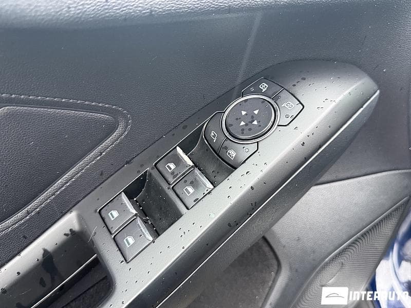 2019 Ford Focus — Miniatură 18