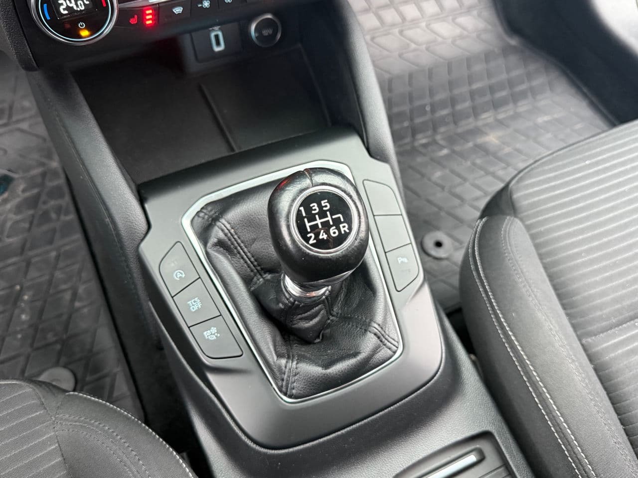 2019 Ford Focus — Miniatură 12