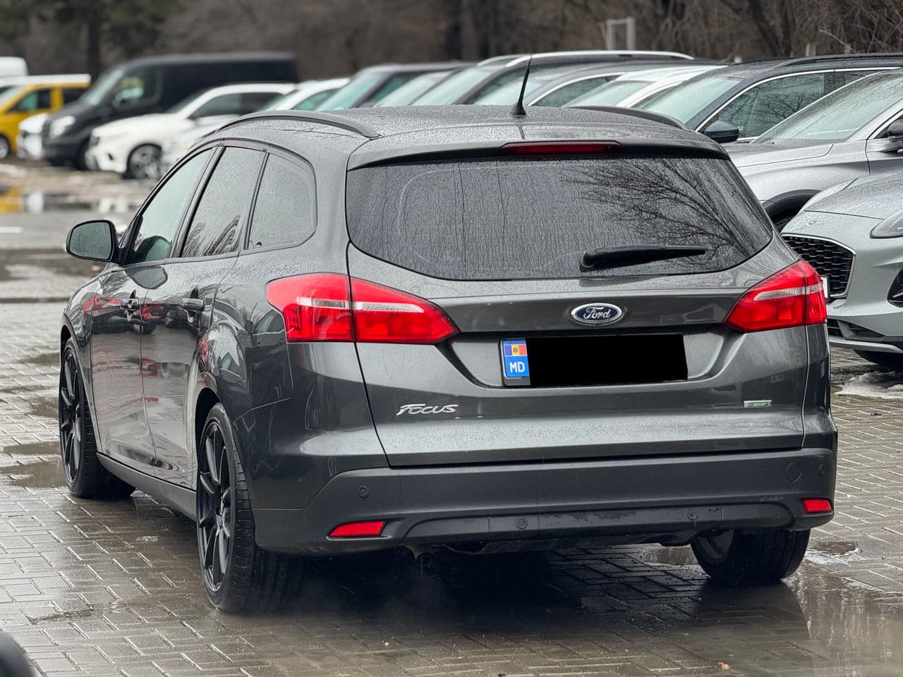 2016 Ford Focus — Miniatură 4