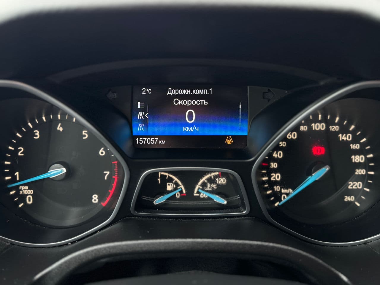 2016 Ford Focus — Miniatură 10