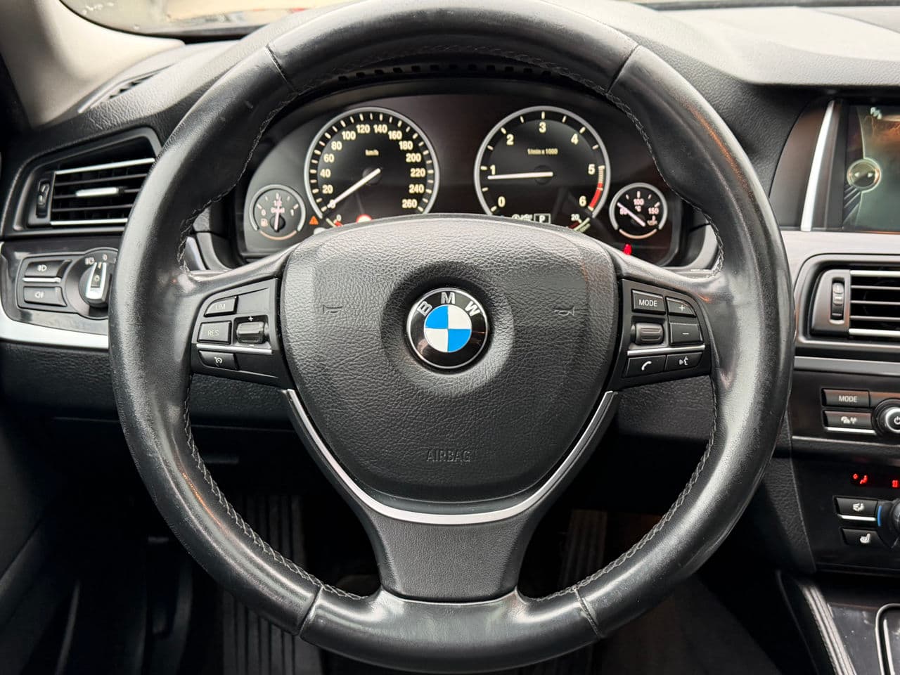2014 BMW 525 — Miniatură 11