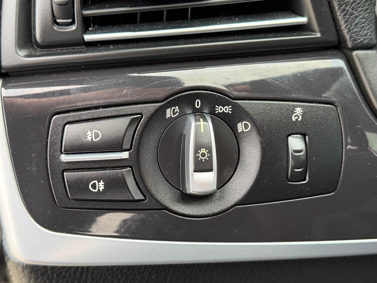2014 BMW 525 — Miniatură 10